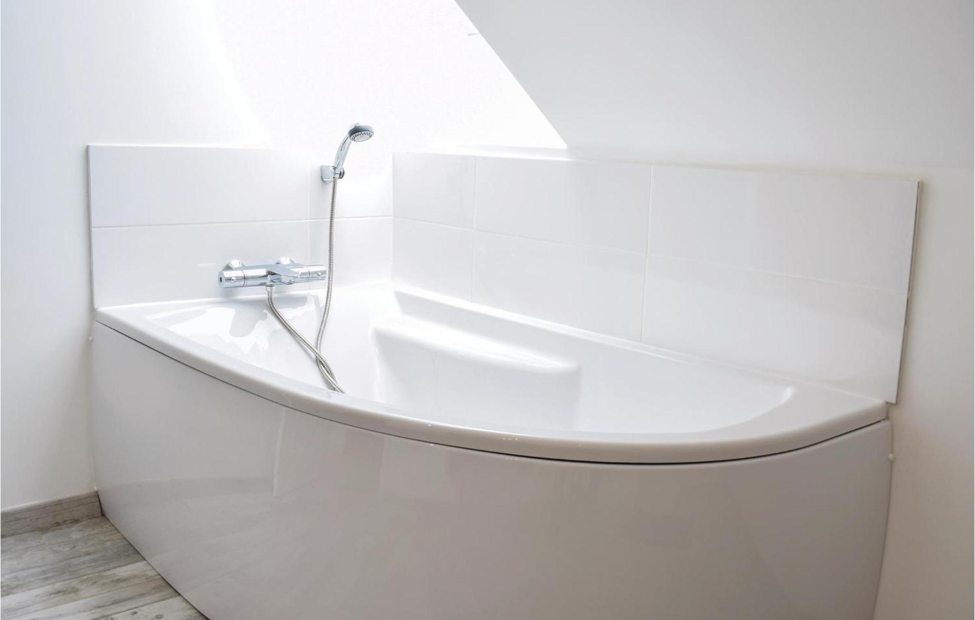 Amazing Home In Saint-Germain-Sur-Ay With Wifi 外观 照片