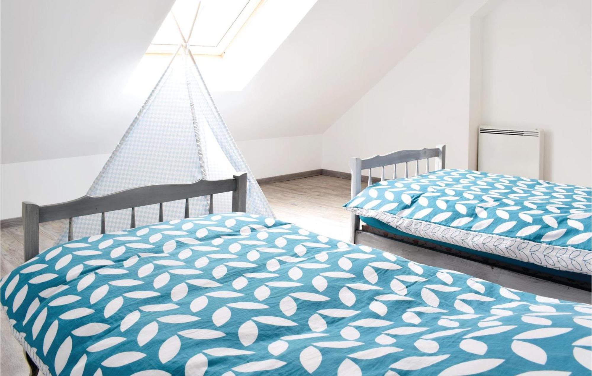 Amazing Home In Saint-Germain-Sur-Ay With Wifi 外观 照片