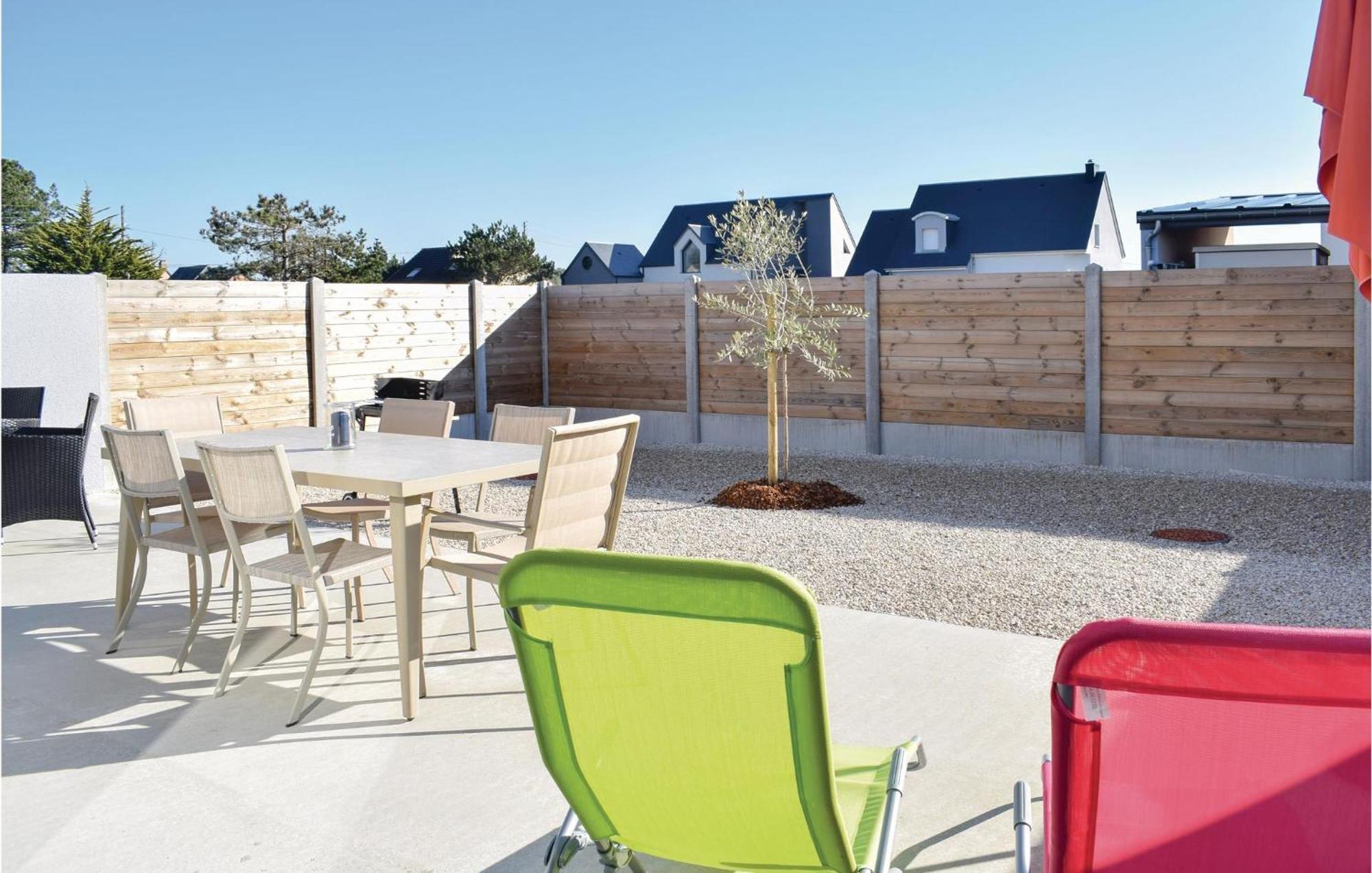 Amazing Home In Saint-Germain-Sur-Ay With Wifi 外观 照片